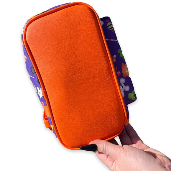 Loungefly Disney Mickey Mouse Halloween Treats
Mini Backpack NWT - Picture 4 of 6